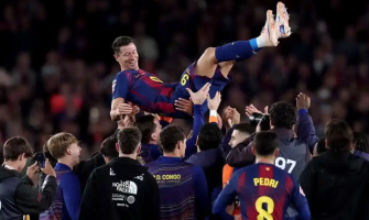 37 år gamle Lewandowski tar farvel på Camp Nou