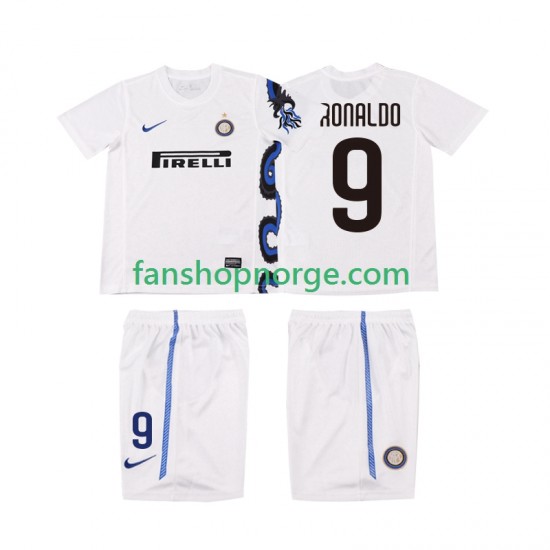 Billige Fotballdrakter Inter Milan Ronaldo 9 Retro Barn Bortedrakt 2011 2010 Kortermet