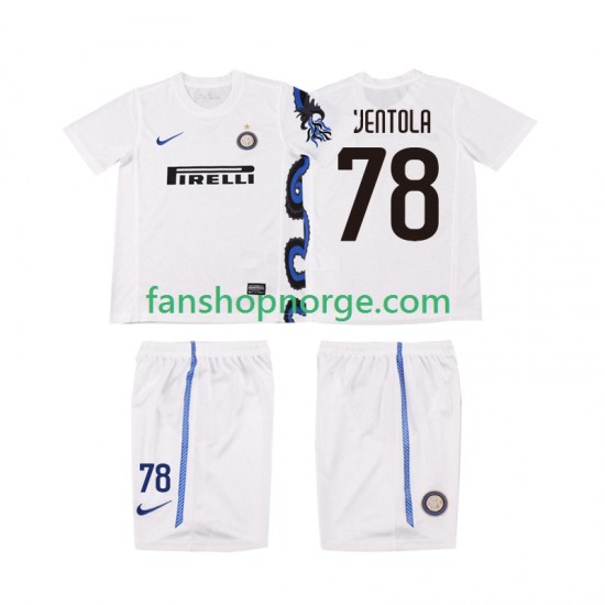 Billige Fotballdrakter Inter Milan VENTOLA 78 Retro Barn Bortedrakt 2011 2010 Kortermet