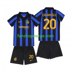Billige Fotballdrakter Inter Milan Hakan Calhanoglu 20 Barn Hjemmedrakt 2026-2027 Kortermet